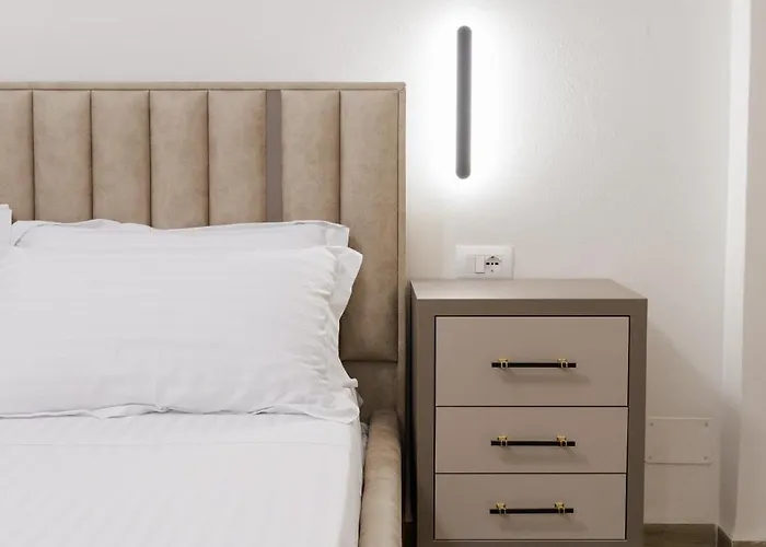 Gus House 度假居 Vlorë